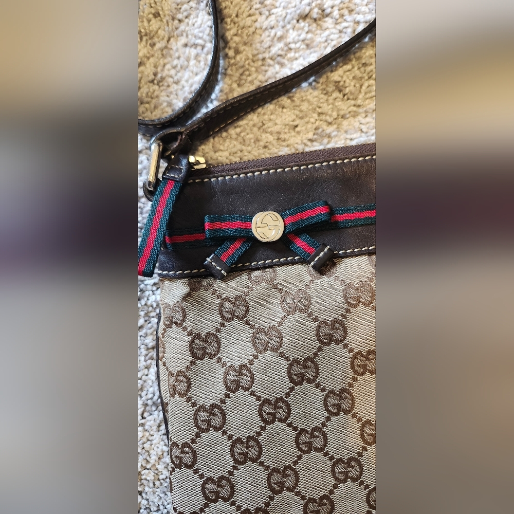 Gucci Authentic Mayfair Monogram Medium Crossbody… - image 3